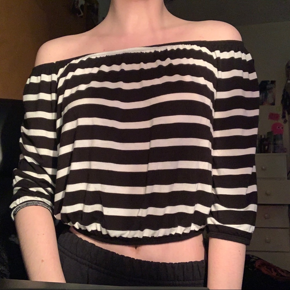 Striped hollister top